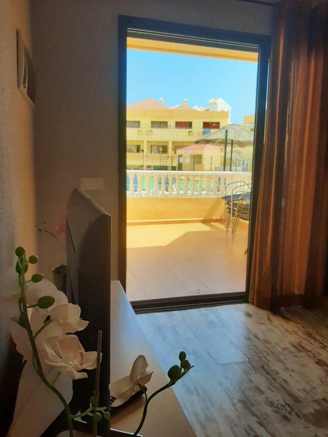 Comfortable Apartment Next To The Pools Costa Adeje  Exterior photo